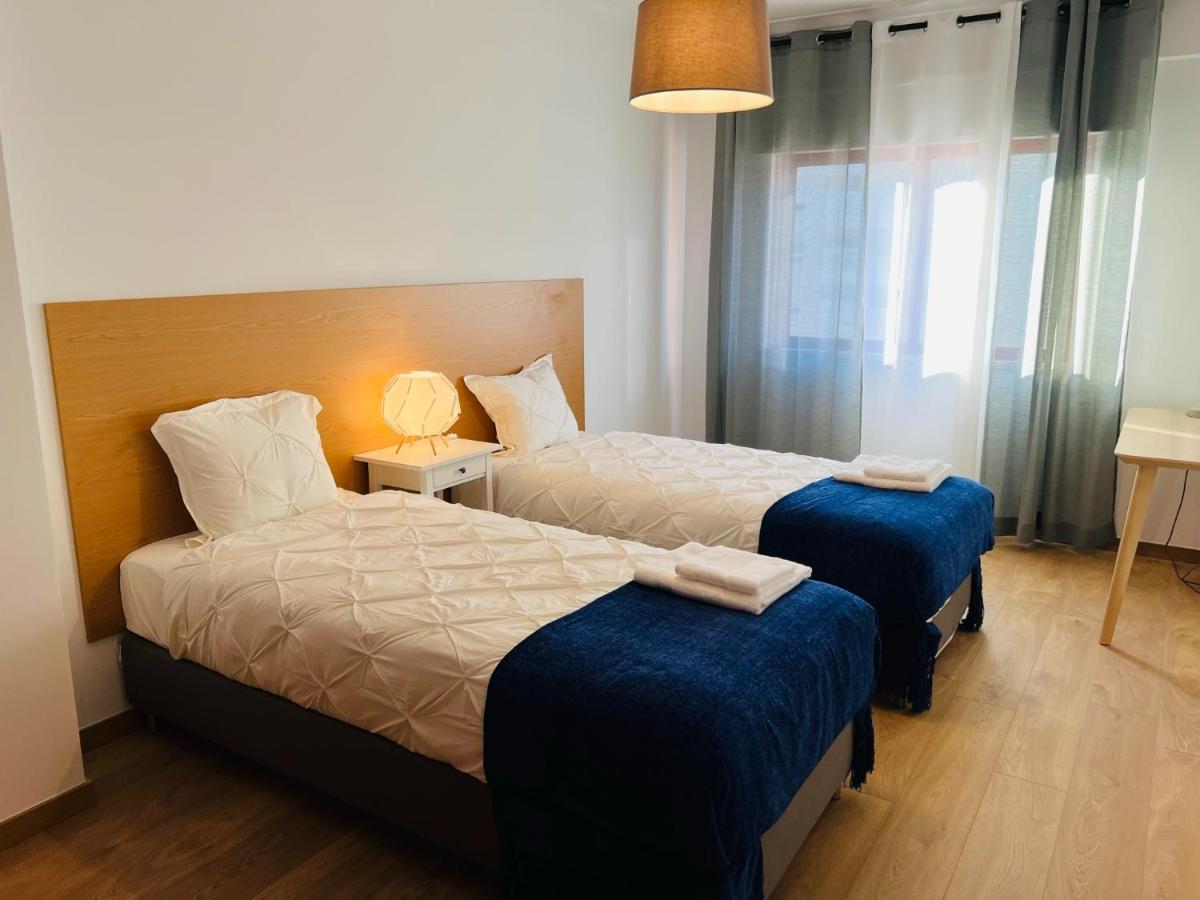 Beautiful Apartment - Family And Group Of Friends Повоу-де-Санта-Ірія Екстер'єр фото