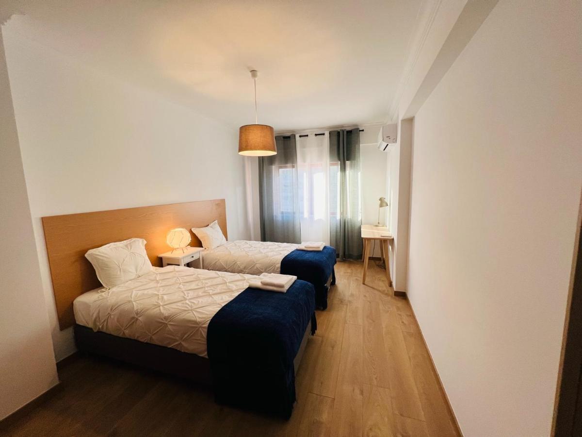 Beautiful Apartment - Family And Group Of Friends Повоу-де-Санта-Ірія Екстер'єр фото